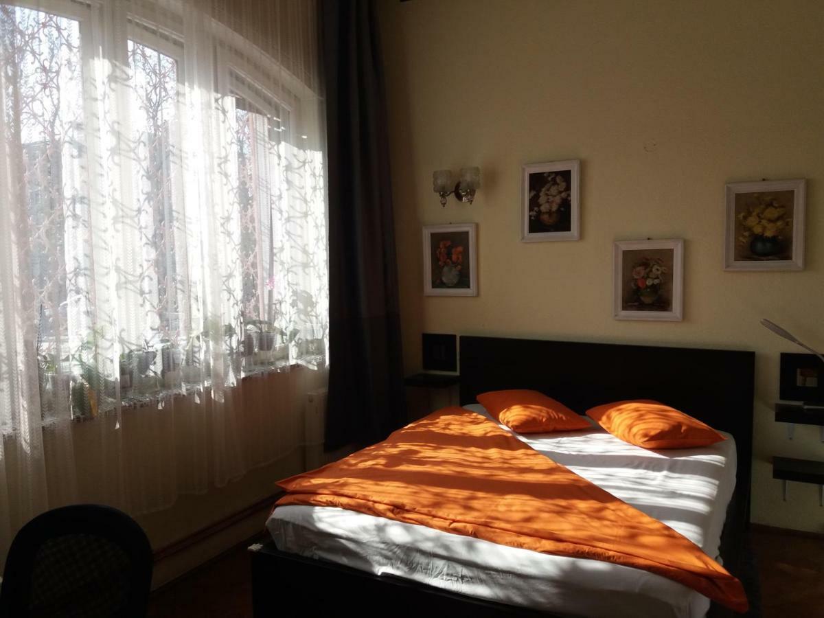 12 Residence Cotroceni Bucharest Exterior photo